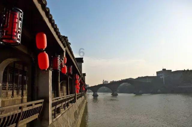 逃出诡异庄园