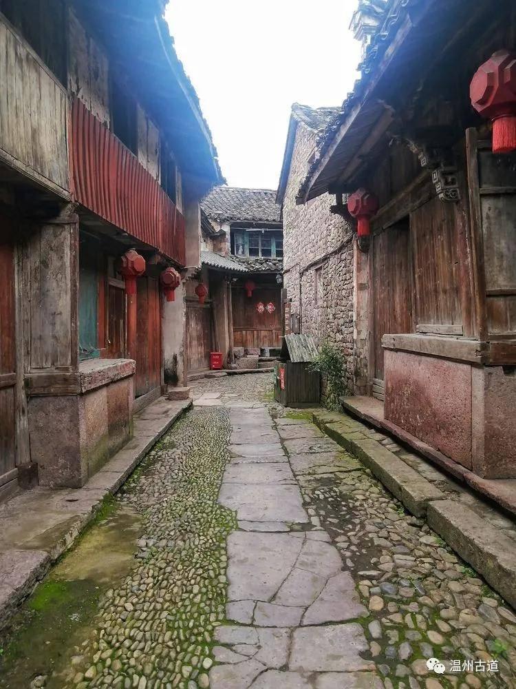 2008-2018年众泰汽车维修手册和电路图线路接线资料更新至汽修帮手资料库